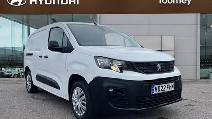 Used Peugeot Partner Premium 102 HP (75 kW) 2022 MPV