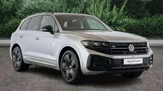 Used 2025 VW Touareg Black Edition SUV | £52,290 (Fair price)
