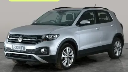Usado VW T-Cross SE 110 CV (80 kW) 2023 Plateado SUV