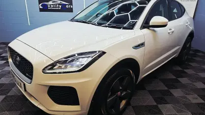 Used Jaguar E-Pace R-Dynamic 180 HP (132 kW) 2019 White SUV