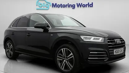 Black Used 2019 Audi Q5 Competition SUV | £21,800 (Fair price)