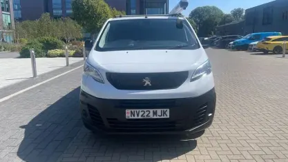 Used Peugeot Expert Premium 102 HP (75 kW) 2022 White Van