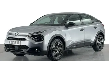 Begagnad Citroën C4 PureTech 102 HK (75 kW) 2023 Grå SUV