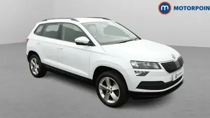 Usado Skoda Karoq SE 116 CV (85 kW) 2020 Blanco SUV