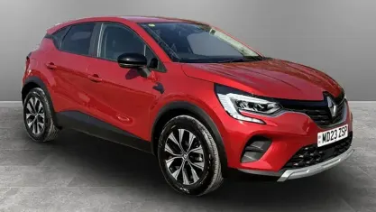 Used Renault Captur Evolution 91 HP (66 kW) 2023 Red SUV