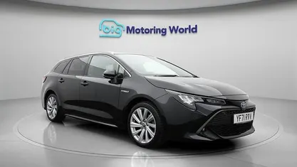 Used Toyota Corolla Design 122 HP (89 kW) 2021 Estate