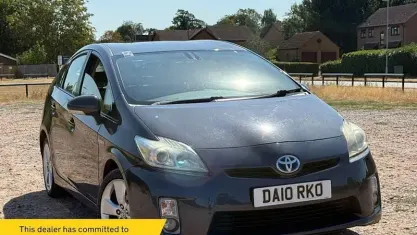 Used Toyota Prius T4 136 HP (100 kW) 2010 Grey Hatchback