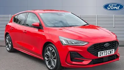 Used Ford Focus ST-Line X 155 HP (114 kW) 2023 Red Hatchback