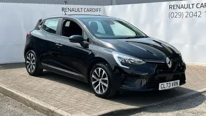 Used Renault Clio Evolution 90 HP (66 kW) 2023 Metallic  diamond black  Hatchback