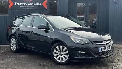 Used Vauxhall Astra S 136 HP (100 kW) 2015 Black Estate