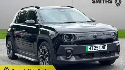 Used Renault 4 E-Tech Iconic 110 kW (150 HP) 2025 Diamond black  SUV