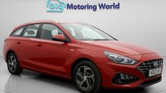 Red Used 2023 Hyundai i30 SE Estate | £12,500 (Fair price)