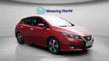 Used Nissan Leaf N-Connecta 110 kW (150 HP) 2021 Red Hatchback