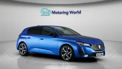 Used Peugeot 308 Allure Premium 131 HP (96 kW) 2022 Blue Hatchback