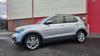 Usado VW T-Cross SE 95 HP (69 kW) 2023 SUV