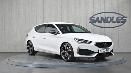 Used Cupra Leon VZ2 245 HP (180 kW) 2022 White Hatchback