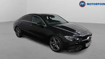Begagnad Mercedes CLA180 AMG Line Premium Plus 136 HK (100 kW) 2022 Sedan