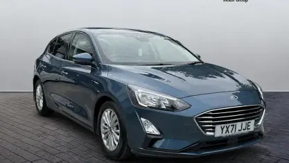 Used Ford Focus Titanium 125 HP (91 kW) 2021 Blue Hatchback