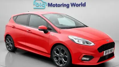 Używany Ford Fiesta ST-Line 125 KM (91 kW) 2019 Czerwony Hatchback