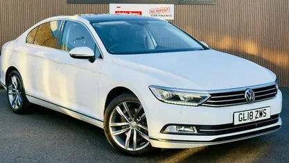 White Used 2018 VW Passat GT Sedan | £10,990 (Fair price)