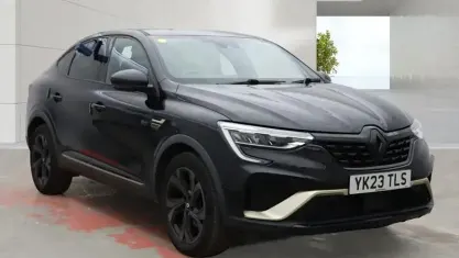 Used Renault Arkana Engineered 143 HP (105 kW) 2023 Black SUV