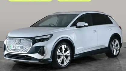 Used Audi Q4 e-tron S-Line 125 kW (170 HP) 2022 White SUV