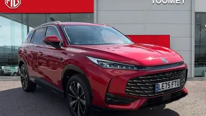 Used MG HS Trophy 224 HP (164 kW) 2025 Red SUV