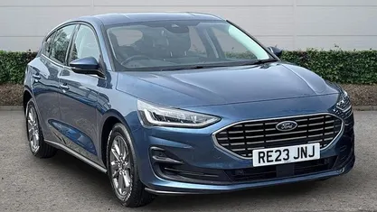 Used Ford Focus Titanium 125 HP (91 kW) 2023 Blue Hatchback