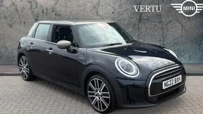 Used Mini Cooper Exclusive 136 HP (100 kW) 2022 Black Hatchback