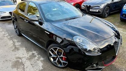 Usado Alfa Romeo Giulietta Sprint 120 HP (88 kW) 2020 Preto Citadino