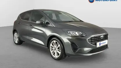 Usado Ford Fiesta Titanium 125 HP (91 kW) 2021 Cinzento Citadino