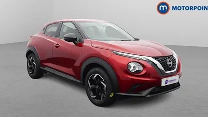 Red Used 2023 Nissan Juke N-Connecta SUV | £15,799 (Fair price)