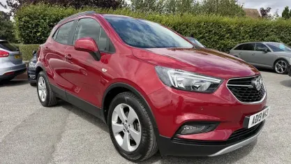Used Vauxhall Mokka Active 140 HP (102 kW) 2019 Red SUV