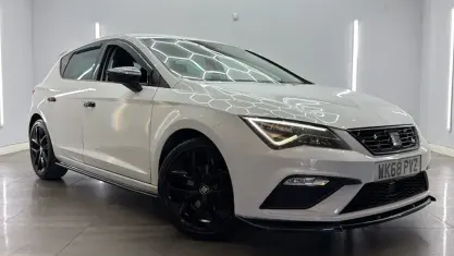 Used Seat Leon FR 125 HP (91 kW) 2018 White Hatchback