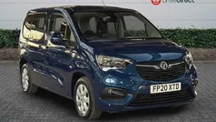 Blue Used 2020 Vauxhall Combo S Estate | £14,850 (Fair price)