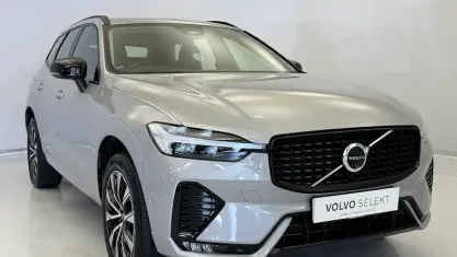 Used Volvo XC60 Plus 250 HP (183 kW) 2023 Silver SUV
