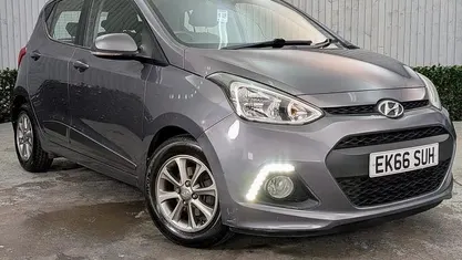 Used 2016 Hyundai i10 Premium Hatchback | £5,391 (Fair price)