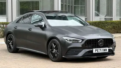 Begagnad Mercedes CLA200 AMG Line Premium Plus 163 HK (119 kW) 2021 Svart Sportkupé