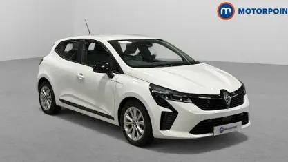 Used Renault Clio Evolution 90 HP (66 kW) 2024 White Hatchback