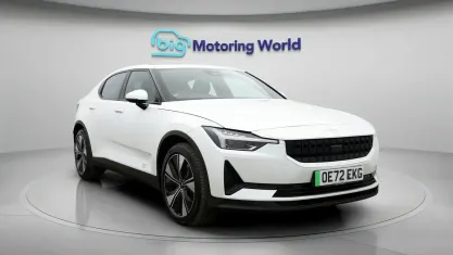 Begagnad Polestar 2 200 kW (272 HK) 2022 Vit Halvkombi