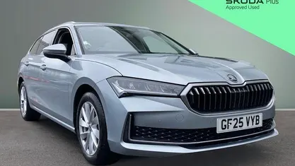 Used Skoda Superb SE Technology 150 HP (110 kW) 2025 Silver Estate