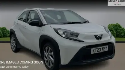 Usado Toyota Aygo X PURE 72 HP (52 kW) 2025 SUV
