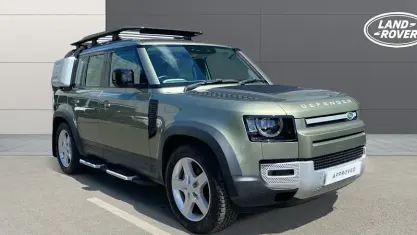 Used Land Rover Defender SE 300 HP (220 kW) 2023 SUV