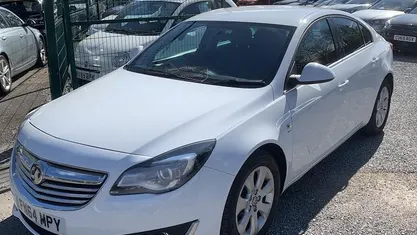 Used Vauxhall Insignia SRi 140 HP (102 kW) 2015 Hatchback