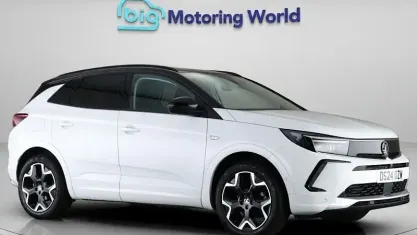 Used Vauxhall Grandland X Ultimate 131 HP (96 kW) 2024 White SUV