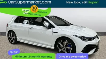 Begagnad VW Golf VIII R 320 HK (235 kW) 2024 Vit Halvkombi