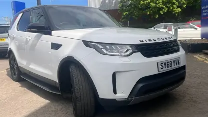 Used Land Rover Discovery SE 306 HP (225 kW) 2018 White SUV