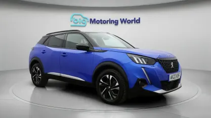Begagnad Peugeot 2008 GT 131 HK (96 kW) 2022 Blå SUV