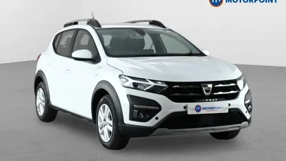 Used Dacia Sandero Comfort 91 HP (66 kW) 2021 White Hatchback
