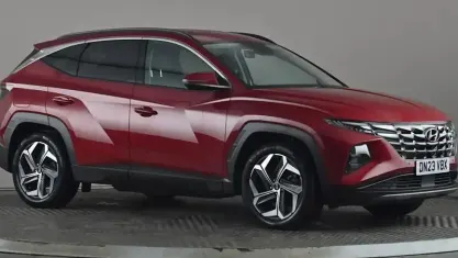 Używany Hyundai Tucson Premium 265 KM (194 kW) 2023 Czerwony SUV